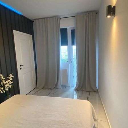 Q Luxury Apartment - Palas Center ياش المظهر الخارجي الصورة