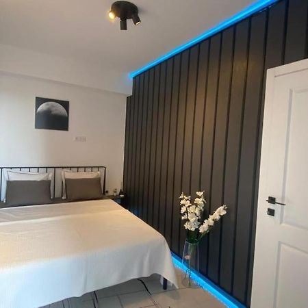 Q Luxury Apartment - Palas Center ياش المظهر الخارجي الصورة