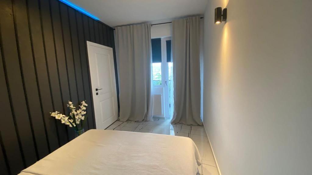 Q Luxury Apartment - Palas Center ياش المظهر الخارجي الصورة