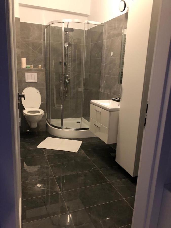 Q Luxury Apartment - Palas Center ياش المظهر الخارجي الصورة